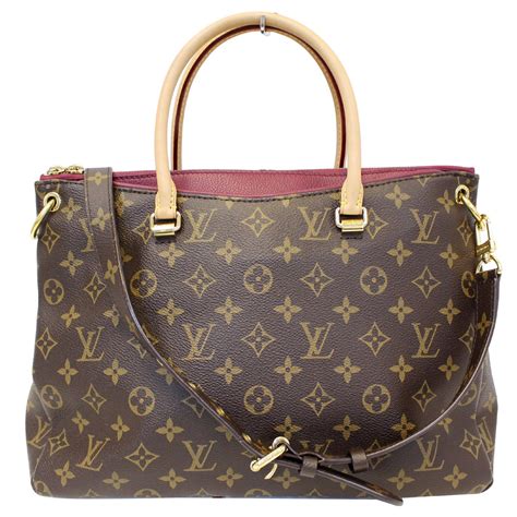 monogram pallas Louis Vuitton